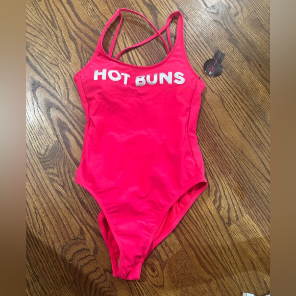 No Boundaries One Piece Swimsuit Women's Size Small Pink Solid Hot Buns New - Picture 1 of 4